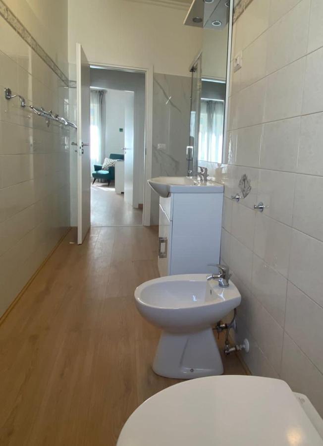 Apartamento Vesuvia Nápoles Exterior foto